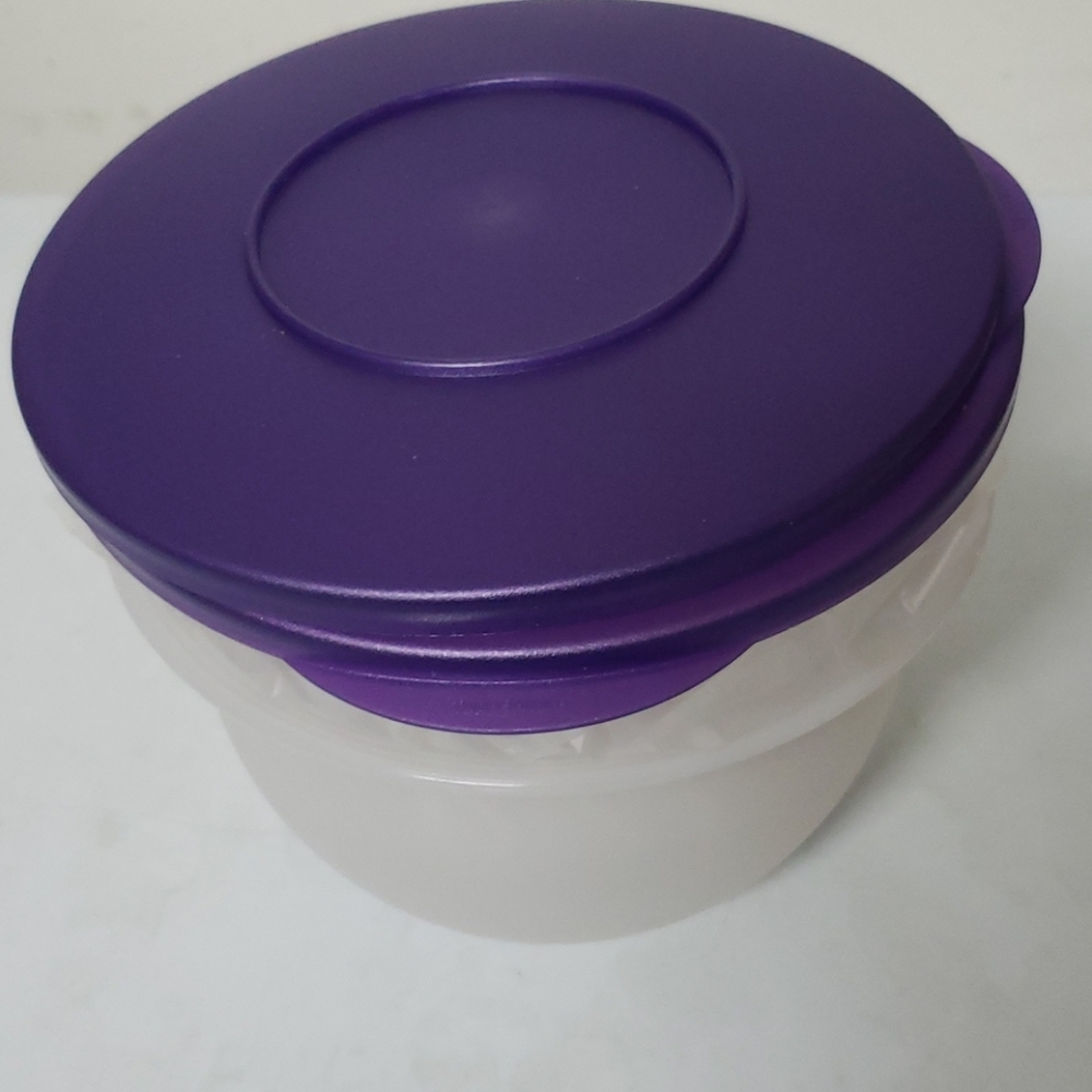 TUPPERWARE